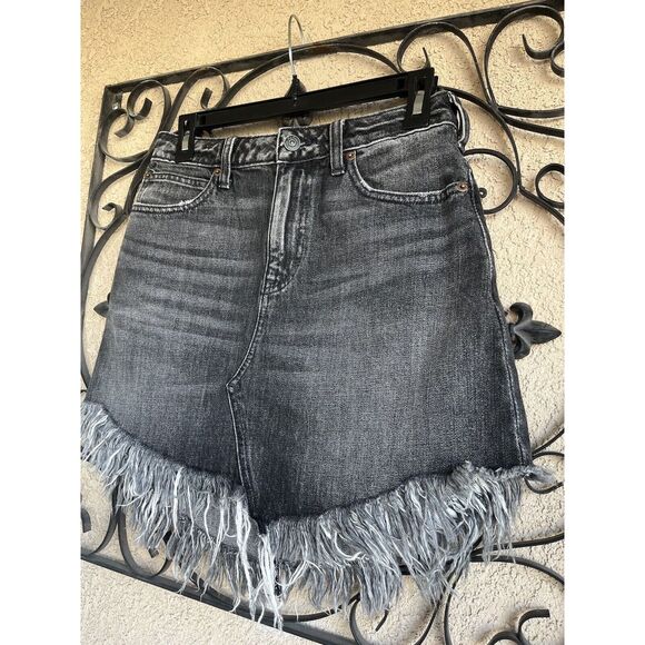 We The Free Bailey Black Denim Frayed Hem Skirt - Size 26 - Picture 5 of 10